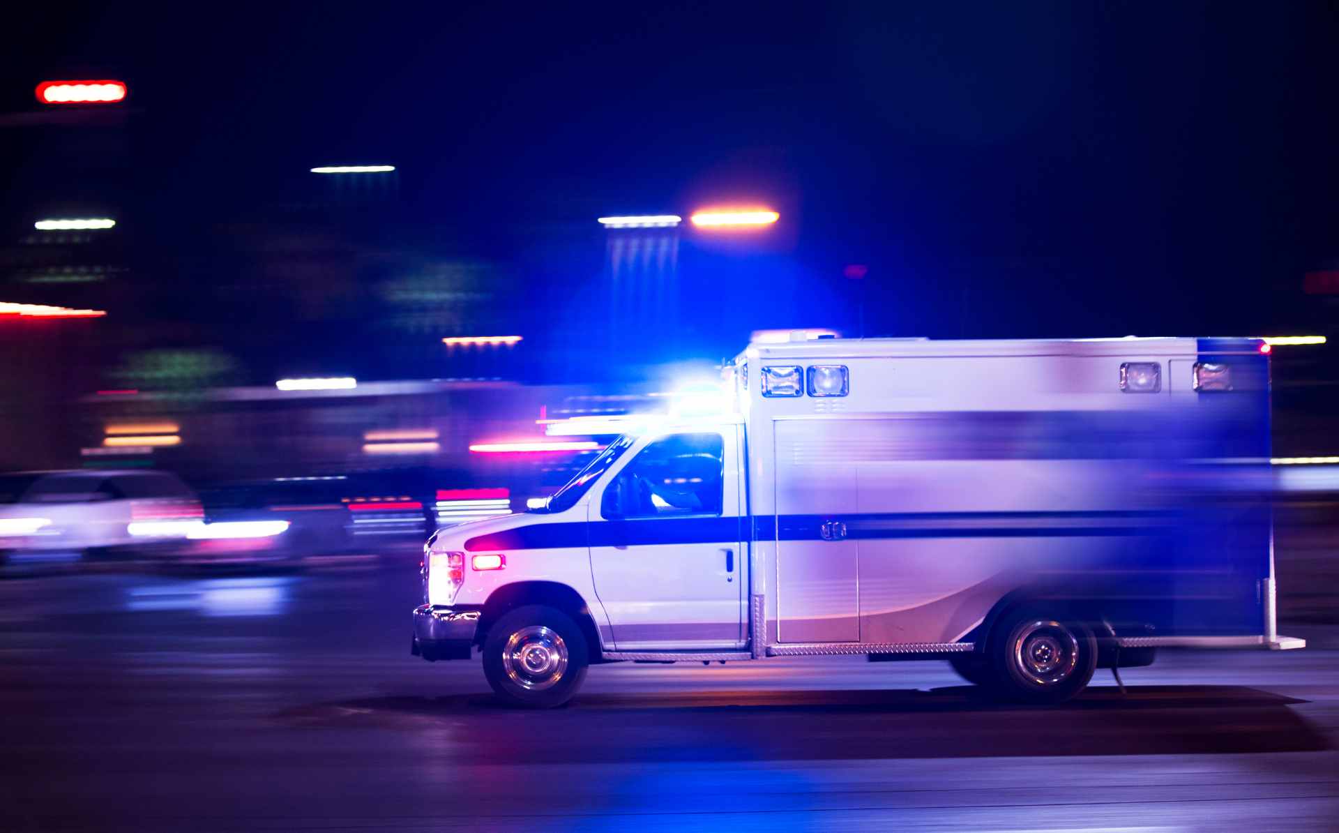 Competidor resulta herido por descarga accidental durante torneo de tiro en Utah