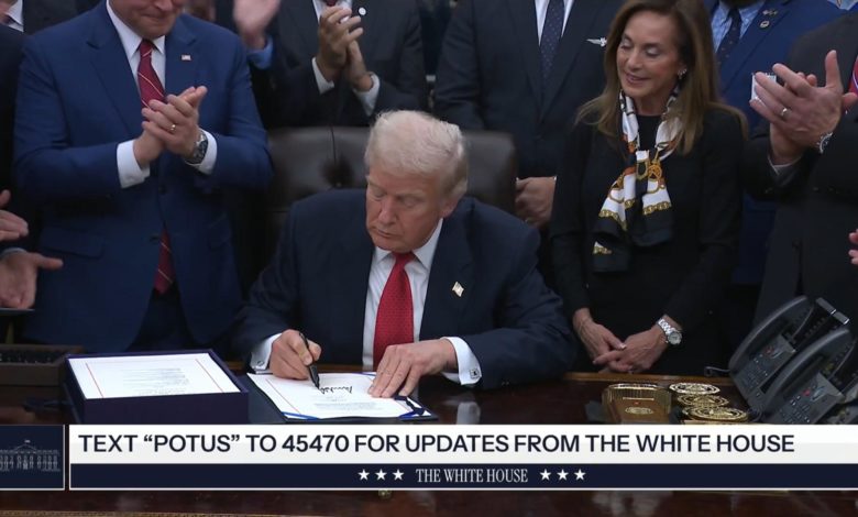 EE.UU. reabre su gobierno 43 días después y pone fin al cierre más largo de su historia