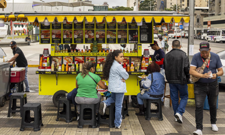 Venezuela, sin cambios en su cotidianidad tras llegada del portaaviones de EEUU al Caribe