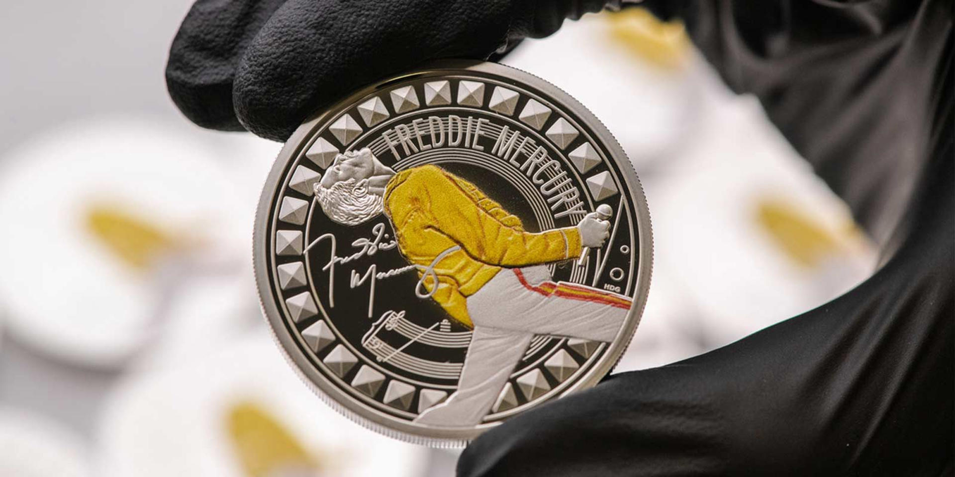 Lanzan una moneda conmemorativa de Freddie Mercury por el 40 aniversario de 'Live Aid'