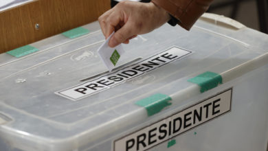 El voto obligatorio y el voto migrante llenan de incertidumbre una elección inédita en Chile