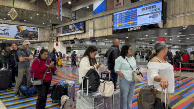 Venezuela sigue acumulando suspensiones de vuelos pese a la advertencia de su Gobierno
