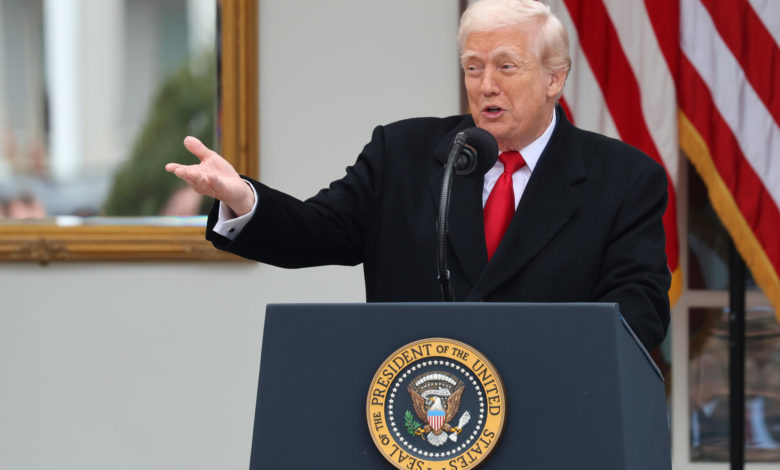 Trump insiste en que "podría hablar" con Maduro para "salvar muchas vidas"