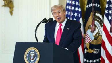 Trump autoriza liberar los archivos Epstein, pero no hay fecha segura de difusión