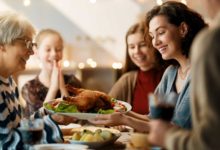 Cómo evitar tragedias en carretera: Lo que toda familia debe saber para viajar en Acción de Gracias