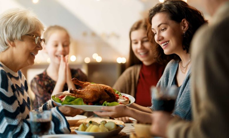 Cómo evitar tragedias en carretera: Lo que toda familia debe saber para viajar en Acción de Gracias