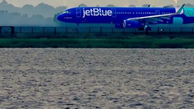 Vuelo de JetBlue maniobra para evitar choque con avión militar de EE. UU. en el Caribe