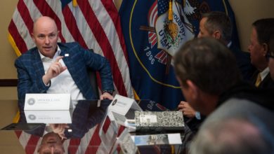 Gobernador de Utah respalda centro de detención migratoria y desata debate en Salt Lake City