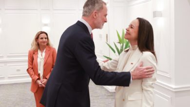 Felipe VI sostuvo reunión con María Corina Machado antes de la investidura de Kast en Chile