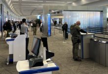 Pago de emergencia a la TSA no alivia de inmediato demoras en aeropuertos de EE. UU.