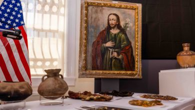 El FBI devuelve artefactos culturales, algunos con siglos de antigüedad, a Perú