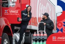 Coca-Cola inicia en Utah la producción de botellas conmemorativas por el 250 aniversario de Estados Unidos