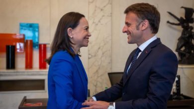 Macron recibe a María Corina Machado en el Elíseo y refuerza apoyo a la transición democrática en Venezuela