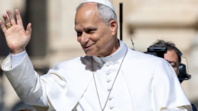 Papa León XIV convoca un rosario mundial por la paz desde el Vaticano