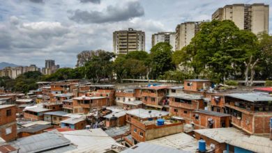 La cruda verdad de los venezolanos que destaca "The New York Times: “Maduro ya no está, pero en Venezuela casi todo sigue igual”