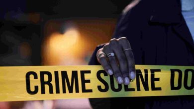 Arrestan a pareja en Utah por el asesinato y presuntos años de tortura contra su hijo de 11 años