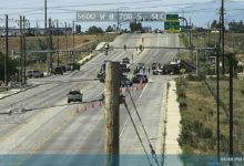 Accidente entre un camión y una minivan deja un muerto y un herido grave en Salt Lake City