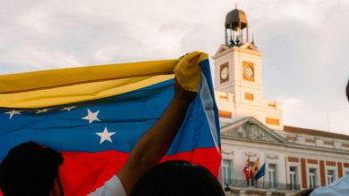 Analista política considera que Venezuela "todavía no muestra evidencias concretas de avanzar hacia una transición democrática"