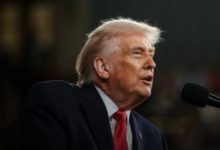 Trump revierte la pausa en los controles vehiculares del ICE y ordena retomar las detenciones