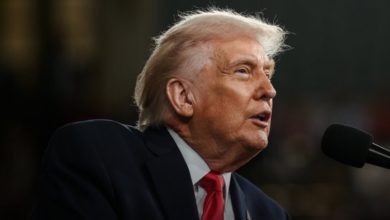 Trump revierte la pausa en los controles vehiculares del ICE y ordena retomar las detenciones