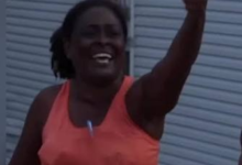 Madre que perdió a su hija en el terremoto responsabiliza al Estado por el colapso del urbanismo Hugo Chávez (+VIDEO)