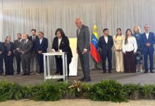Chavismo y oposición acuerdan renovar el TSJ y gestionar activos venezolanos en el exterior
