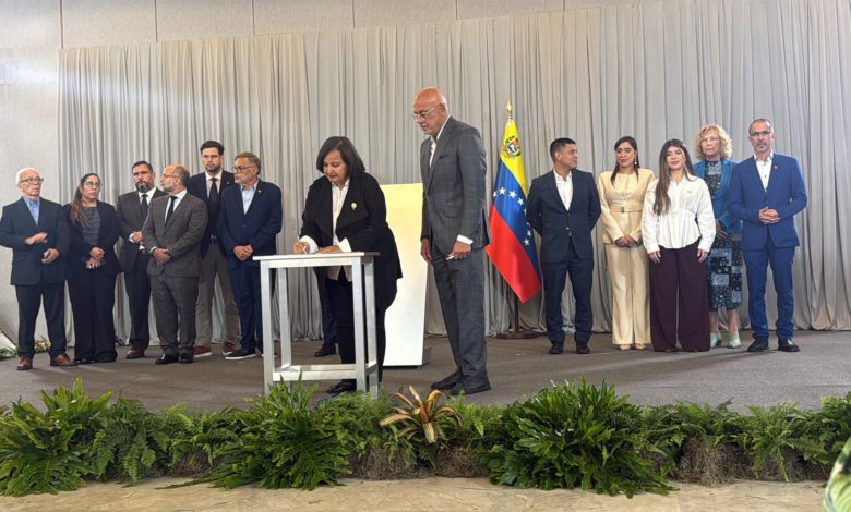 Chavismo y oposición acuerdan renovar el TSJ y gestionar activos venezolanos en el exterior