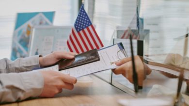 Estados Unidos estaría preparando la mayor revocación de visas de su historia y pondría bajo la lupa a solicitantes de asilo