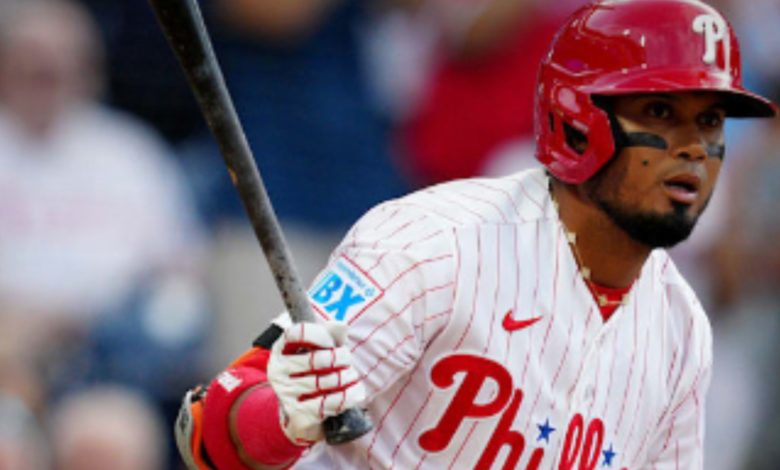 Venezolano Luis Arráez va por una hazaña inédita: Cuatro títulos de bateo con cuatro equipos