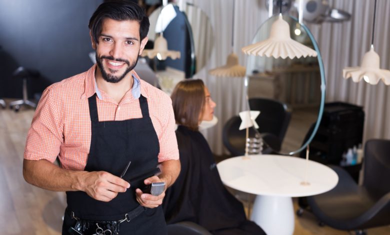 Día del Peluquero: Una profesión que nació entre reyes, barberías y grandes transformaciones