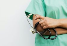 Terremotos agravan el colapso hospitalario en Venezuela: Una enfermera llega a atender 80 pacientes