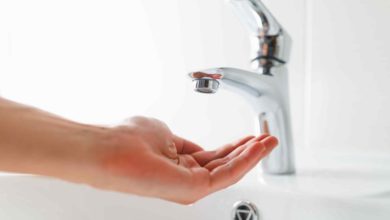 Llamado de Delcy Rodríguez a ahorrar agua y electricidad reaviva el malestar por los prolongados cortes de servicios en Venezuela