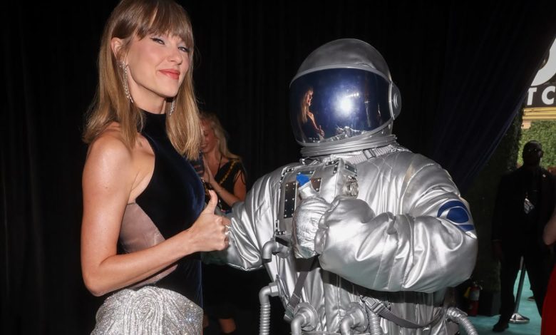 Taylor Swift hace historia en los VMAs y supera a Beyoncé como la artista más premiada