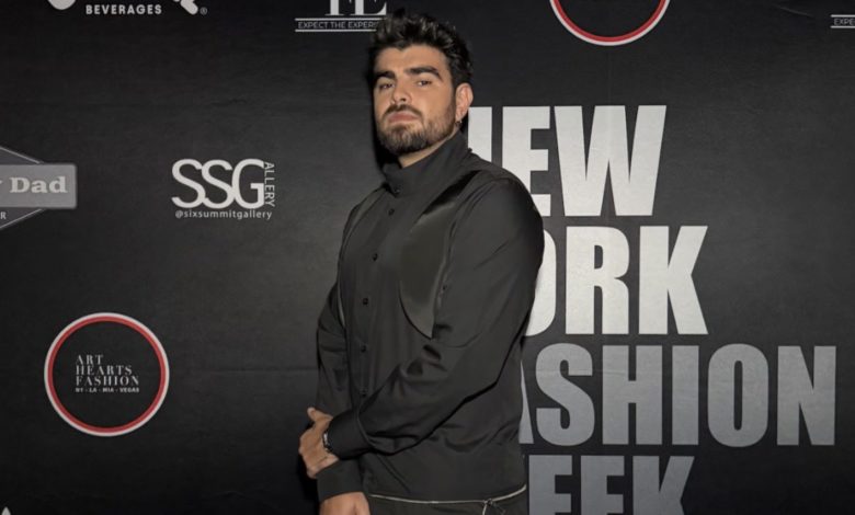 El cantante venezolano Jonathan Moly sorprende como modelo en New York Fashion Week