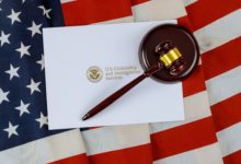 Niños migrantes de hasta 3 años enfrentan procesos de deportación sin abogados en Texas