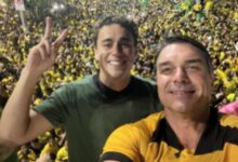 Flávio Bolsonaro llegó a Miami tras cruzar Argentina pese a las restricciones judiciales en Brasil