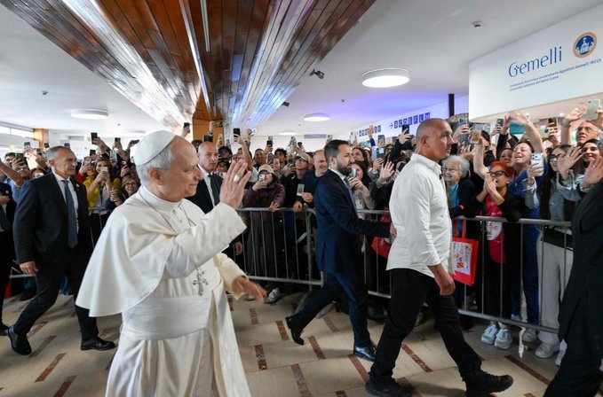 El papa León XIV enfrenta su recuperación tras una cirugía por cáncer de pulmón